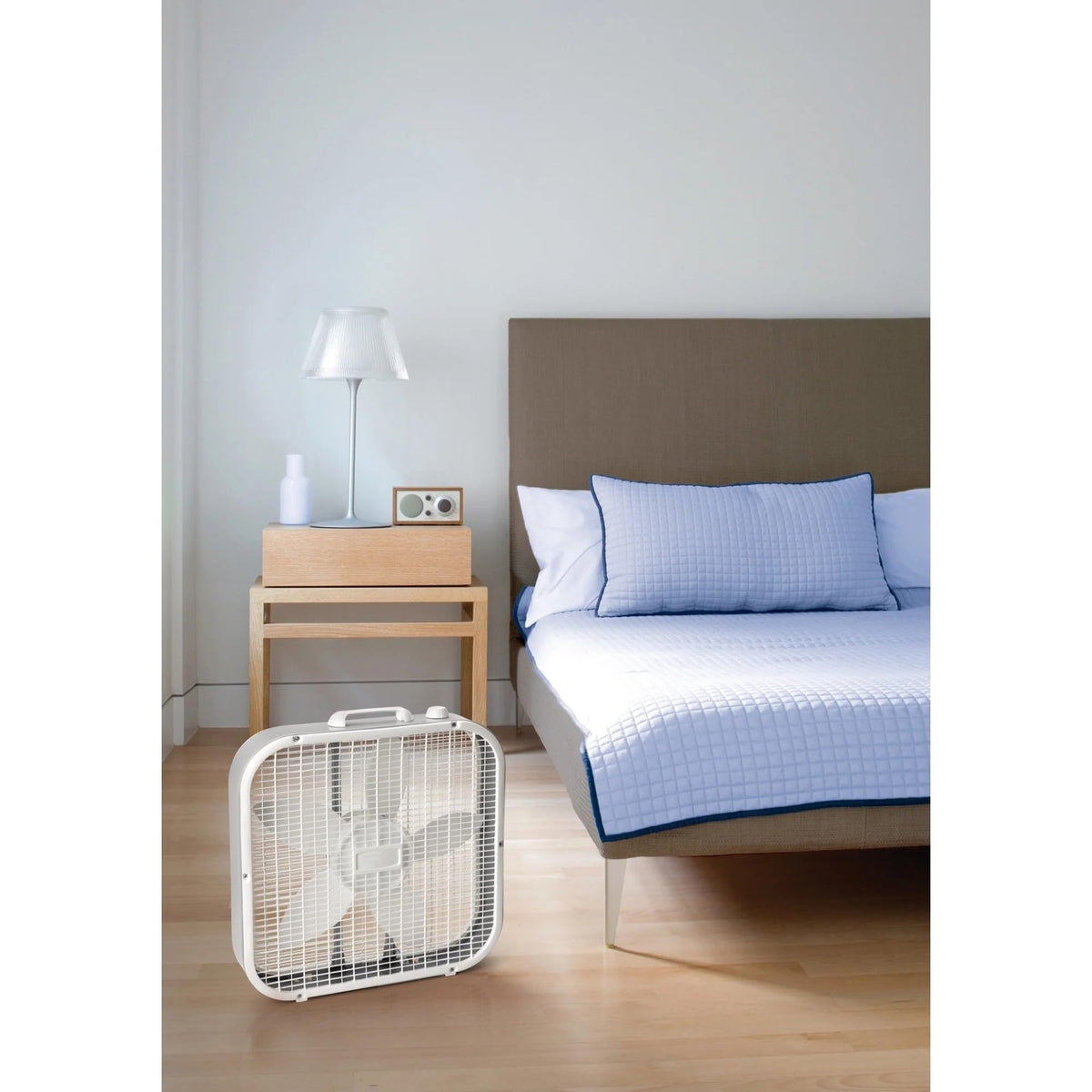 20" Classic Box Fan with 3 Speeds, White Y948
