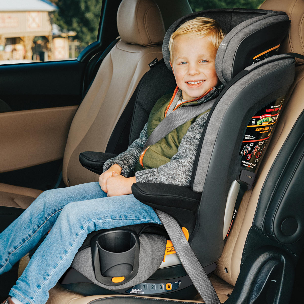 5-Point Harness High Back Booster Car Seat Q366
